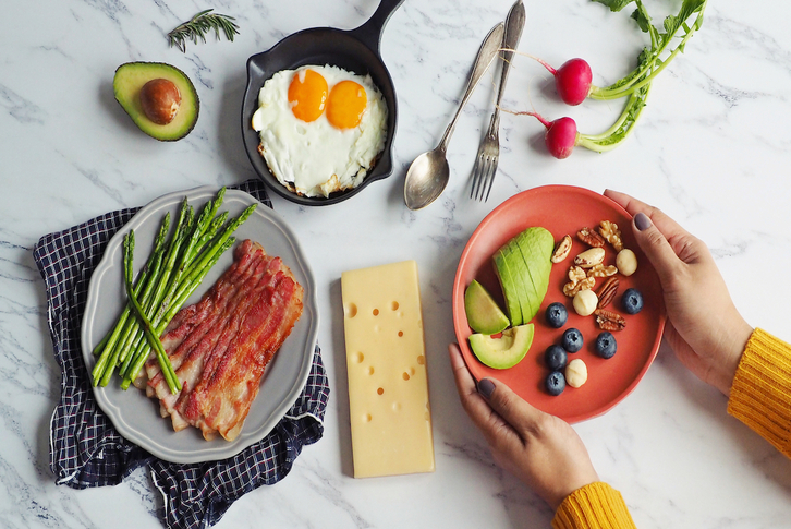 Keto "Sạch" và Keto "Bẩn" khác nhau như thế nào? Chọn loại nào để giảm cân hiệu quả hơn?