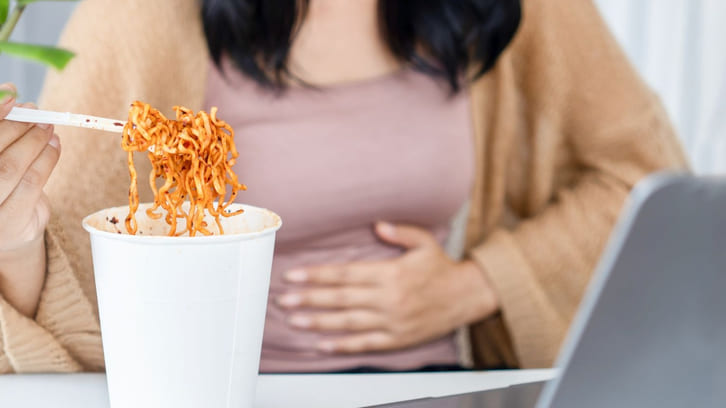 Ăn cay có hại cho hệ tiêu hóa không? Lời khuyên từ chuyên gia dinh dưỡng