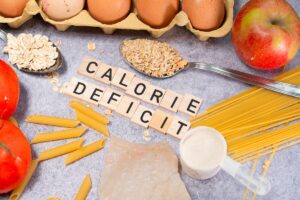 Calorie deficit là gì? Cách giảm cân hiệu quả từ thâm hụt calorie